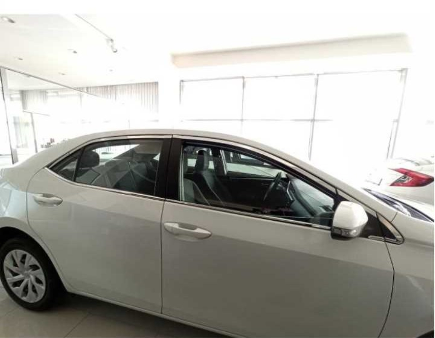 COROLLA 2014-2018 IÇIN UYUMLU CAM ÇITASI NIKELAJ COROLLA 2014-2018 IÇIN UYUMLU CAM ÇITASI NIKELAJ